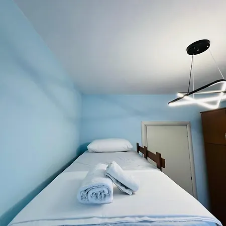 Apartment Beachfront Bliss 2br *